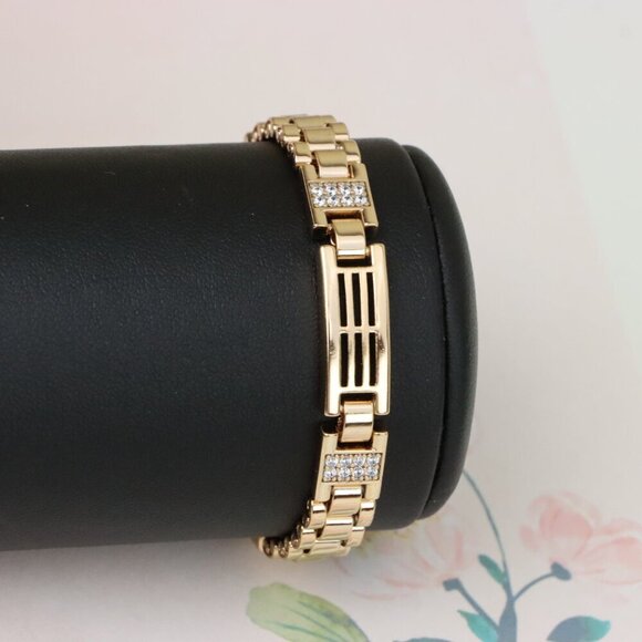 "Elegant Rose Gold Bracelet with Pave Accents and Geometric Design, XPBL0938 - Picture 9 of 13